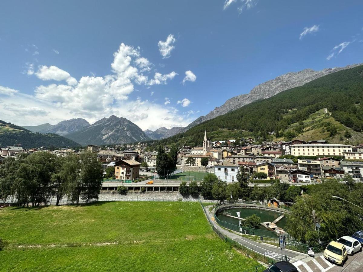 Home In Bormio Esterno foto